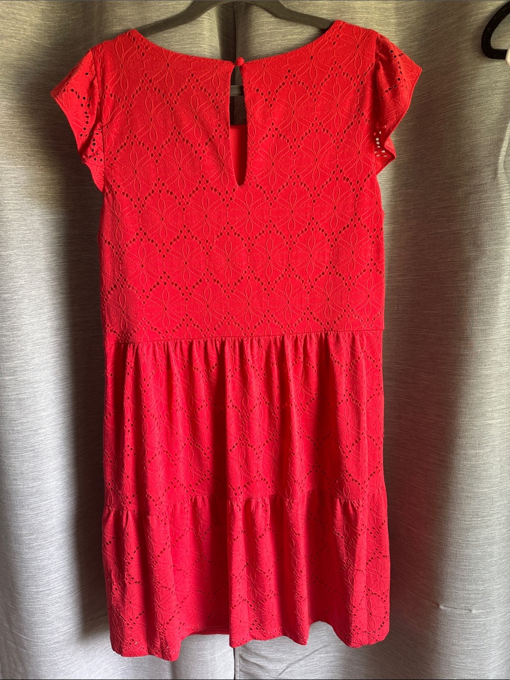 Jessica Howard Coral Eyelet Tiered Midi Dress - Picture 4 of 4